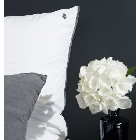 zoeppritz White Bettbezug, Farbe weiss mit schwarz, Material Baumwolle Perkal in Groesse 160x210