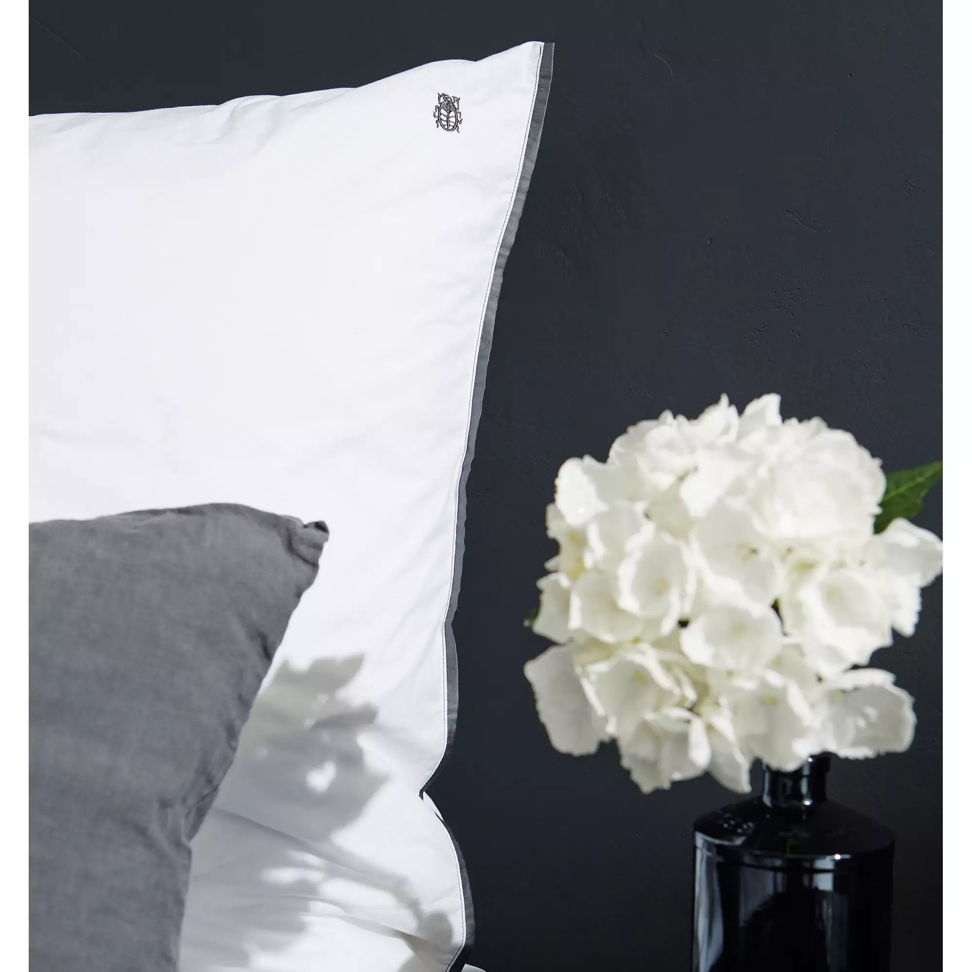 zoeppritz White Bettbezug, Farbe weiss mit schwarz, Material Baumwolle Perkal in Groesse 160x210 zoeppritz White Bettbezug, Farbe weiss mit schwarz, Material Baumwolle Perkal in Groesse 160x210