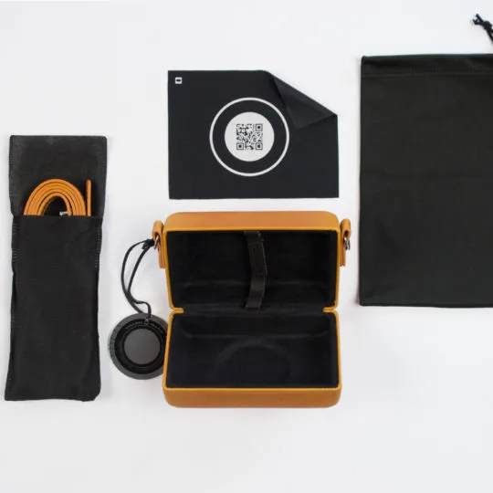 Camera Clutch orange