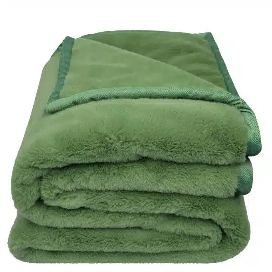 4051244576284-00-decke-recyceltes-polyester-kiwi-gruen-150x200-the-blanket-zoeppritz-655